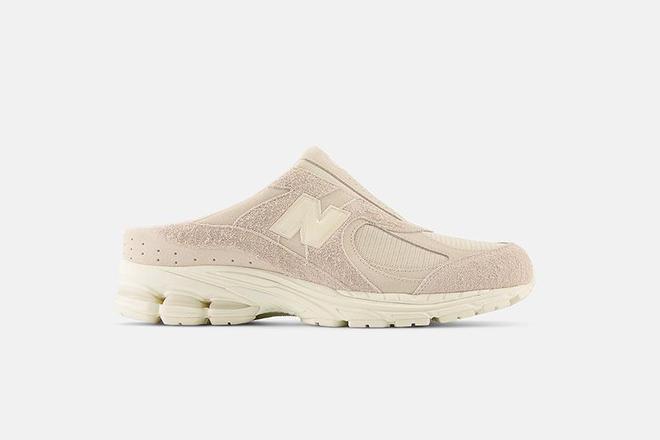 New Balance 再次为 2002R Mule 推出9款全新配色！