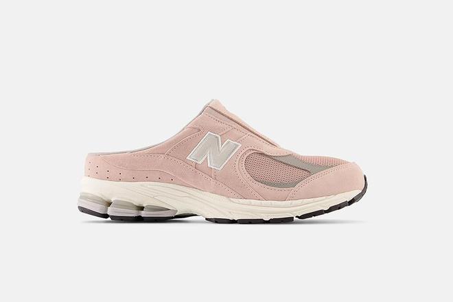 New Balance 再次为 2002R Mule 推出9款全新配色！