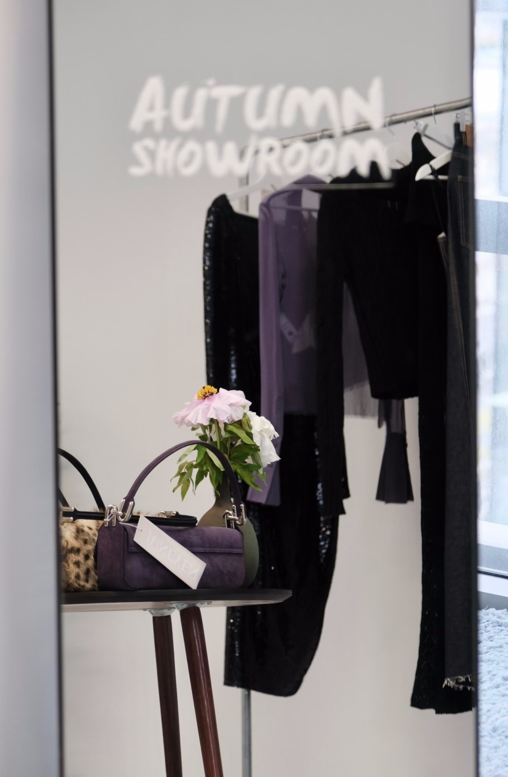 上海时装周 AUTUMN SHOWROOM AW23 全新起航，携20个精选品牌带来多元时尚体验